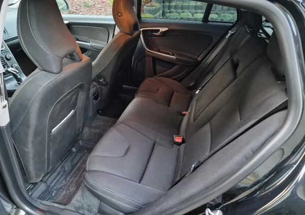 Volvo V60 cena 59900 przebieg: 190377, rok produkcji 2015 z Alwernia małe 277
